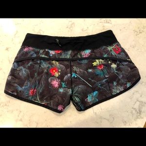 Lululemon Speedup shorts